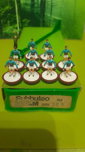 Subbuteo zombie west - ,