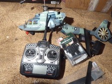 modellismo elicottero walkera rotto incozzato contro un albero con radio comando