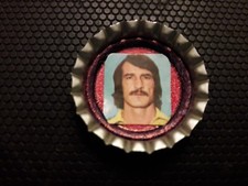 TAPPO DI BOTTIGLIA LEGGENDA DEL MILAN ALBERTOSI CON FOTO DI UN CALCIATORE ANNI '70 FATTO A MANO
