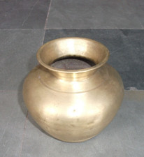 Vaso D'Acqua In Ottone