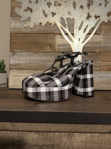 Decolte larroude pixie - decolte, a