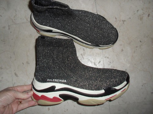 Particolari scarpe con calzino - con,