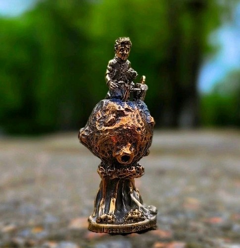 Yota royal figurina in - -,