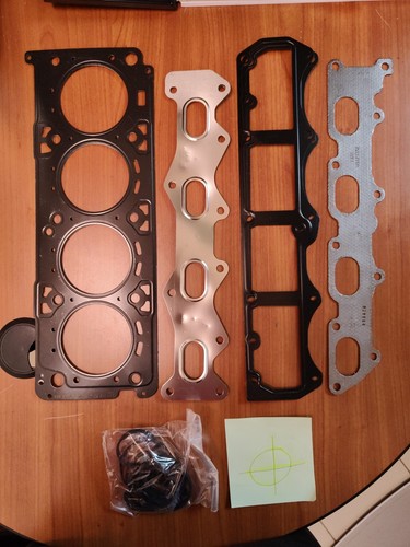 Kit guarnizioni testata per