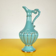 Elegante brocca in ceramica di