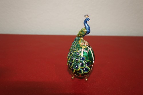 Sorelle peacock egg trinket - peacock,