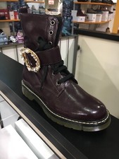 stivaletto con fibbia