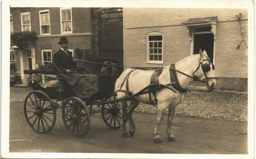 Social history horse cart - history.,