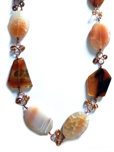 Collana pietre dure nei - pietre,