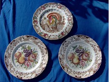  PIATTI DECORATIVI SERIE DI TRE  JOHNSON BROS  INGLESI