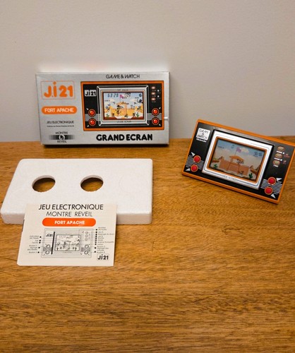 Nintendo game watch fire - &,