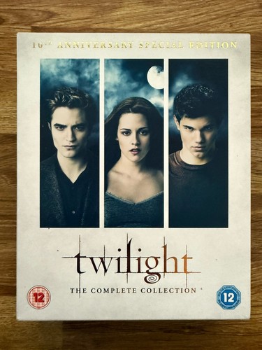 Twilight saga complete - twilight,