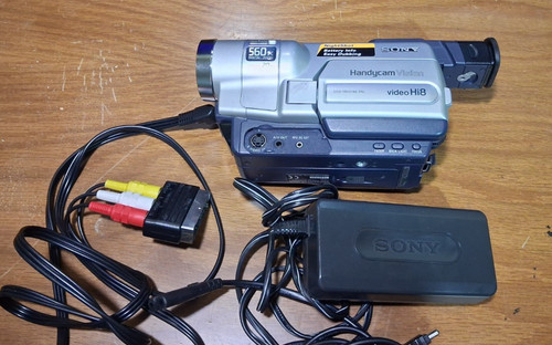 Sony ccd trv218e hi8 tape - sony,