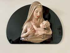 Madonna Con Bambino Vintage In Gesso Smaltato E Fondo In Vetro