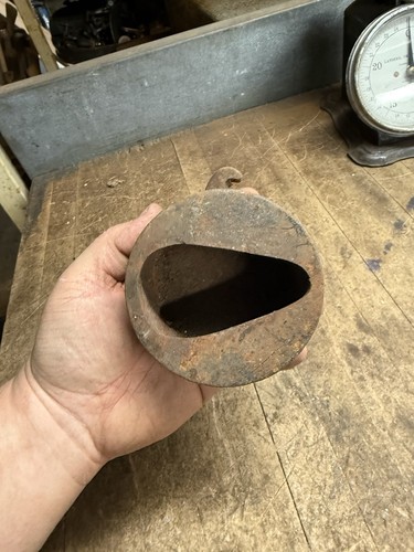 Antico raro coperchio pentole