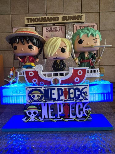 One piece espositore con led - one,