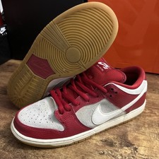 NIKE SB Dunk Low Pro (rosso)