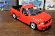 Revell 99 Ford SVT Lightning
