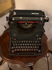macchina da scrivere olivetti