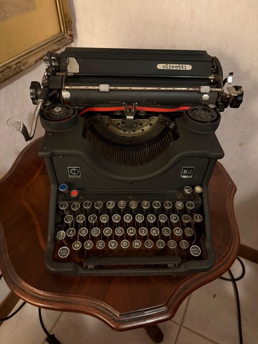 Macchina scrivere olivetti - da,