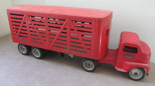 Camion bestiame e rimorchio