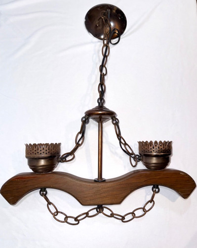 Lampadario giogo legno casale