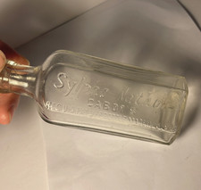 Bottiglia vintage in vetro