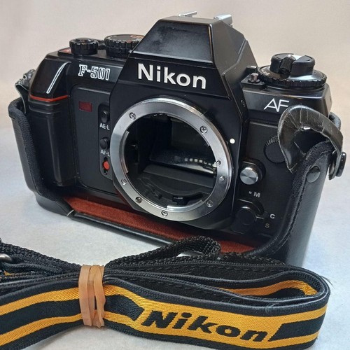 Nikon 501 corpo - f,
