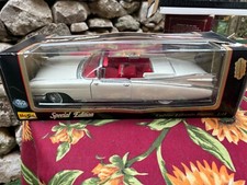MAISTO USATO 1:18 AUTO DIE CAST CADILLAC ELDORADO BIARRITZ 1959