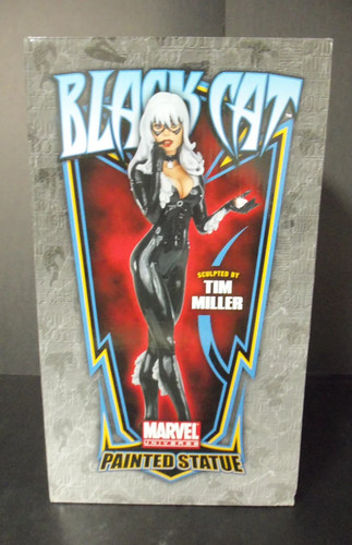 Black cat bowen statue - cat,