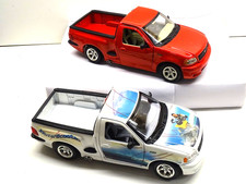 2 Bburago 1:21 Ford SVT F-150