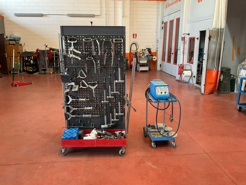 Attrezzatura per carrozzeria - attrezzatura,