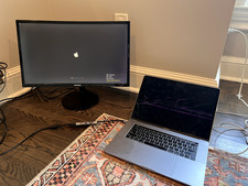 Apple MacBook Pro 15" (256GB