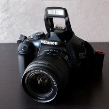 Canon EOS 1100D + 18-55mm II