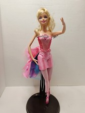 Barbie nelle scarpe rosa