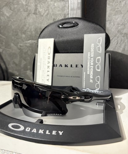 Nuovi occhiali sole oakley - nuovi,