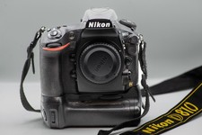 Nikon D810 Body, Power Grip, 2
