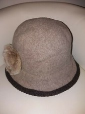 Cappello  donna con rosa in