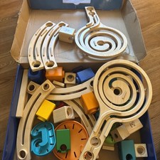 Hape Quadrilla Cliffhanger