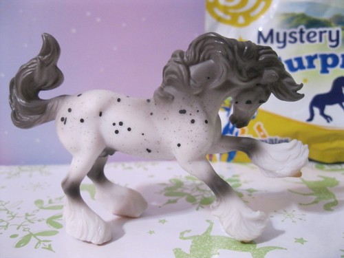 Breyer stablemate 2019 mystery - breyer,