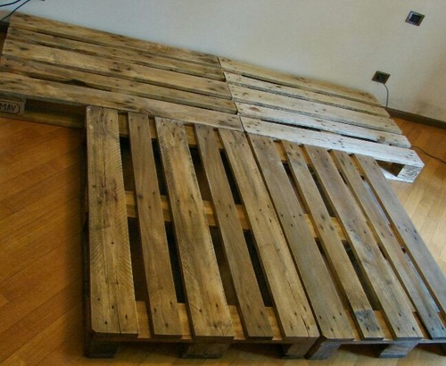 Letto realizzato con pallets - letto,