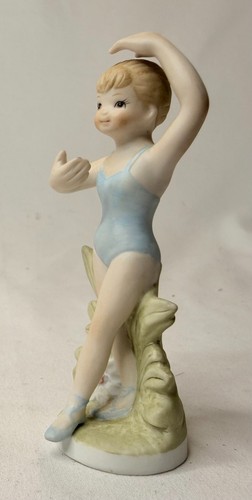 Figurina ballerina danzante