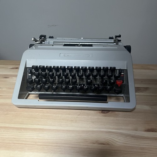Olivetti studio hard case - olivetti,