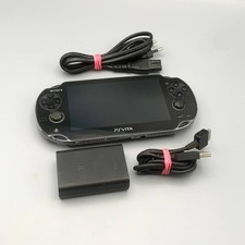 Console PS VITA OLED PCH-1104 Sony Playstation Vita con SD 4GB e Caricatore