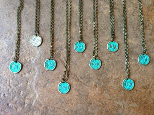 Collana con ciondolo