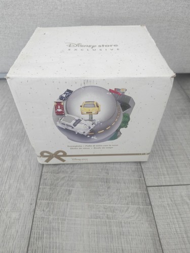 Disney rare herbie snowglobe - disney,