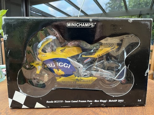 Minichamps honda rc211v - 1:6,