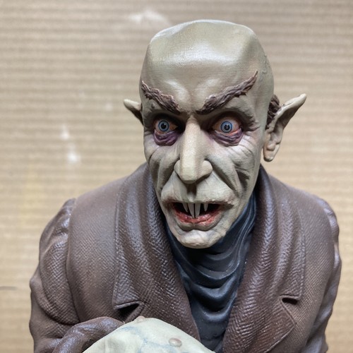 Figurina nosferatu scala 4 - nosferatu, 1/4