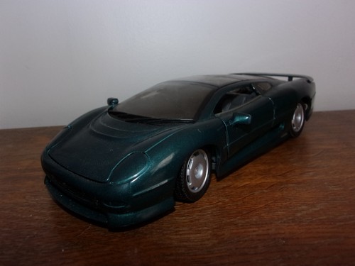 24eme maisto jaguar - 1:24, 1/24eme