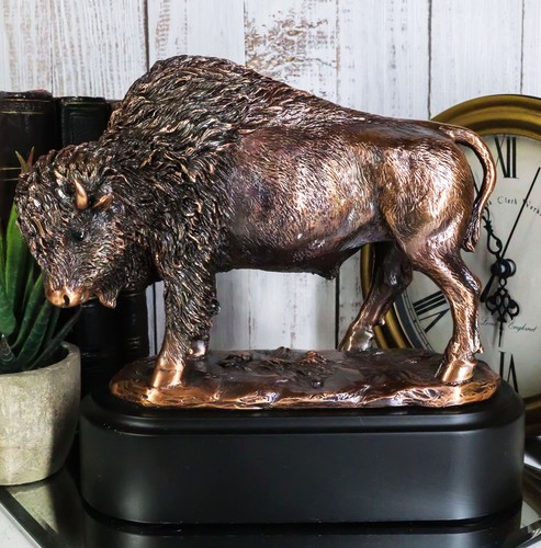 Statuina bufalo bisonte